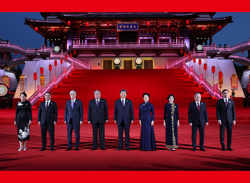 習近平和彭麗媛為出席峰會的中亞國家元首夫婦舉行歡迎儀式和宴會